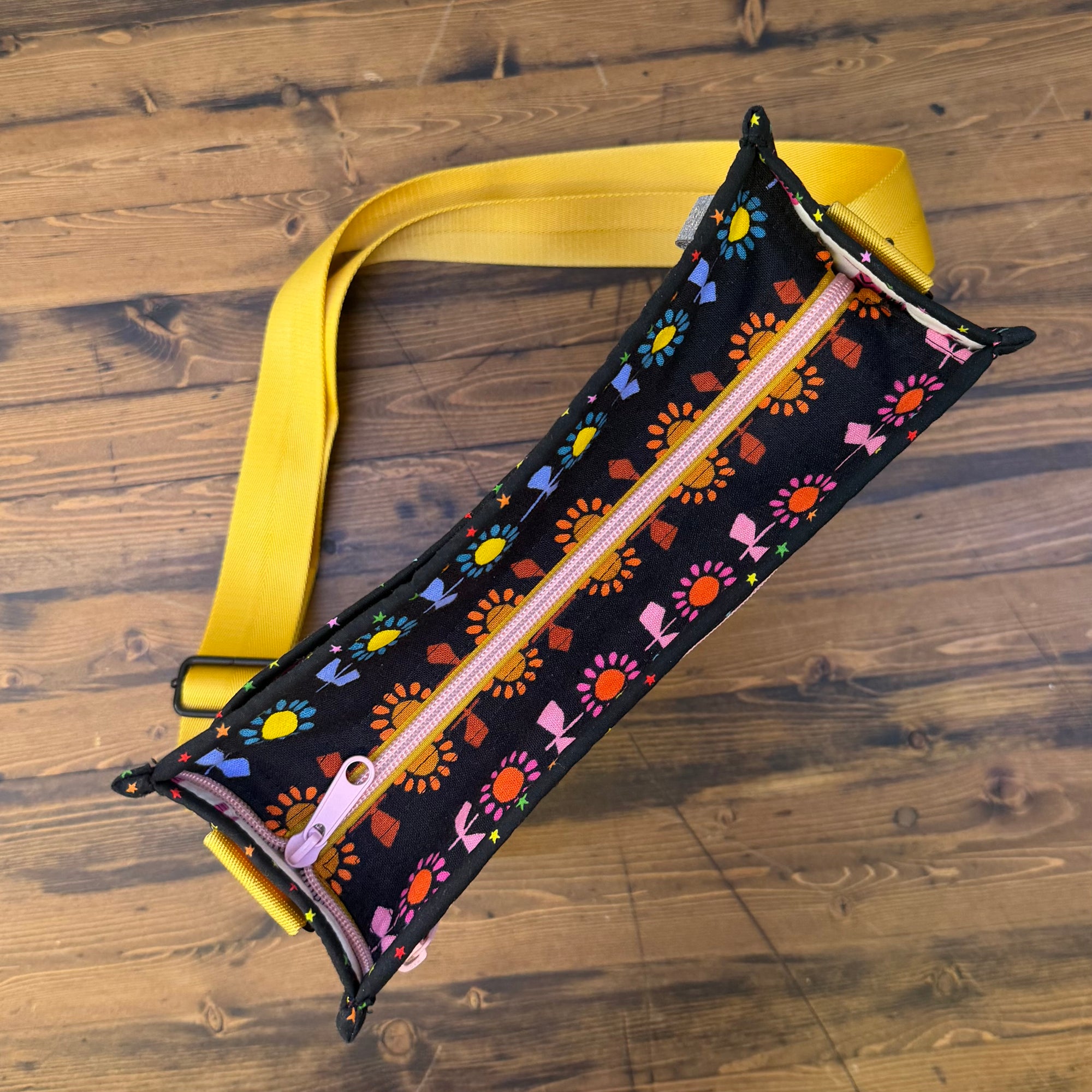 Janet Mae Purse - Floral Canvas