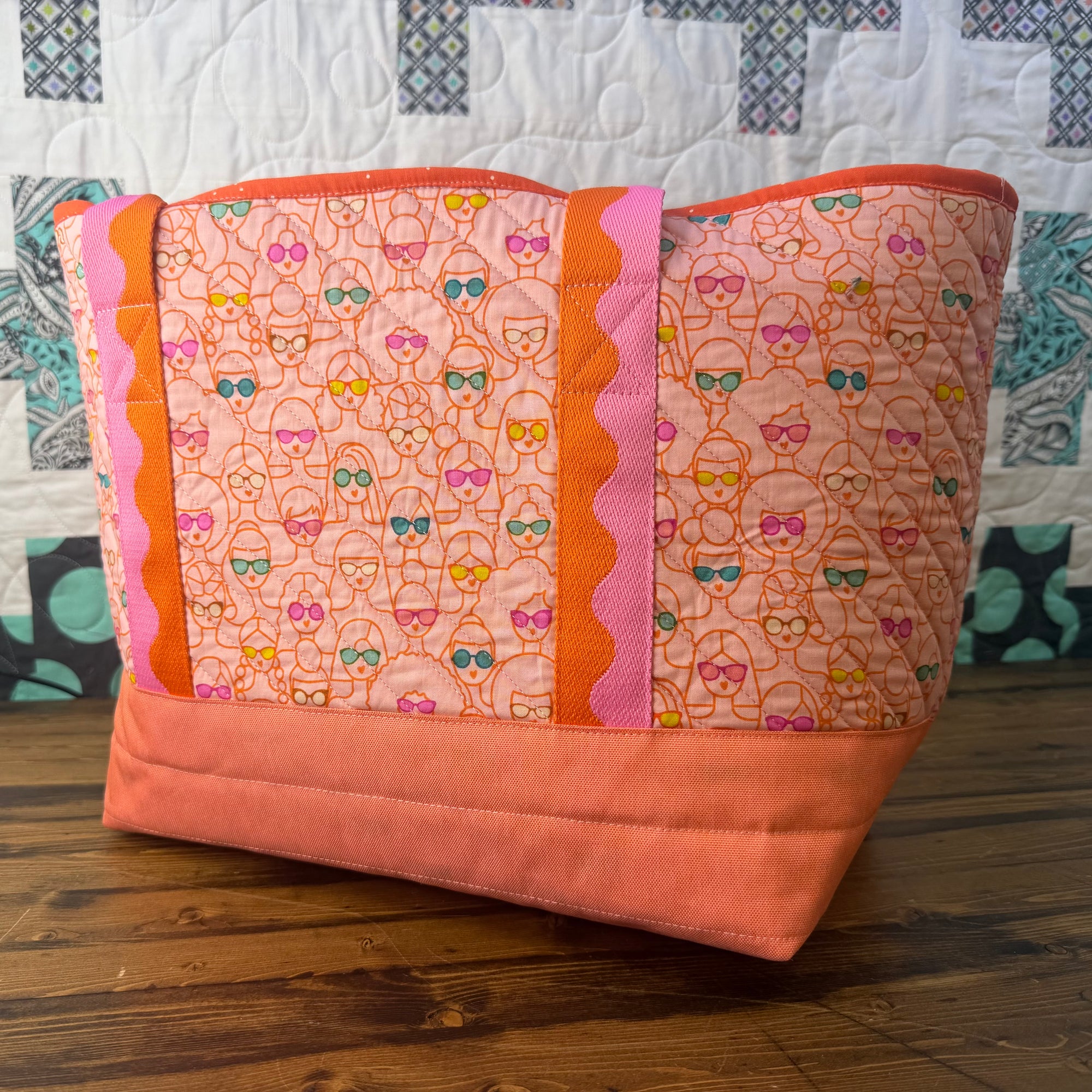 Altoona Tote Medium - Poolside Too/HydraWeave