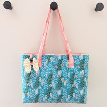 Divided Tablet Tote