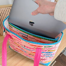 Divided Tablet Tote