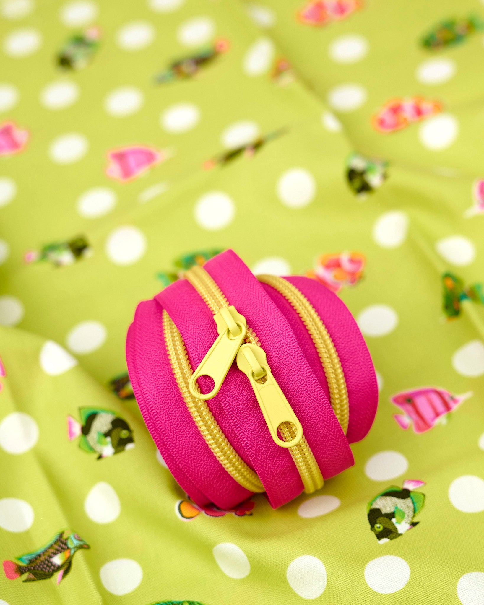 Razzle Lime - 40" Handbag Zipper - Renaissance Ribbons