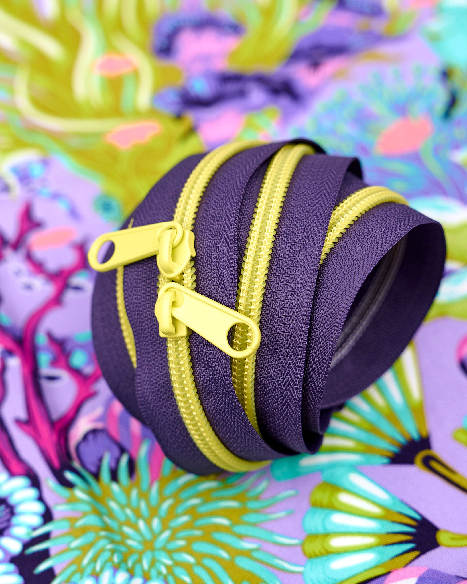 Electric Grape - 40" Handbag Zipper - Renaissance Ribbons