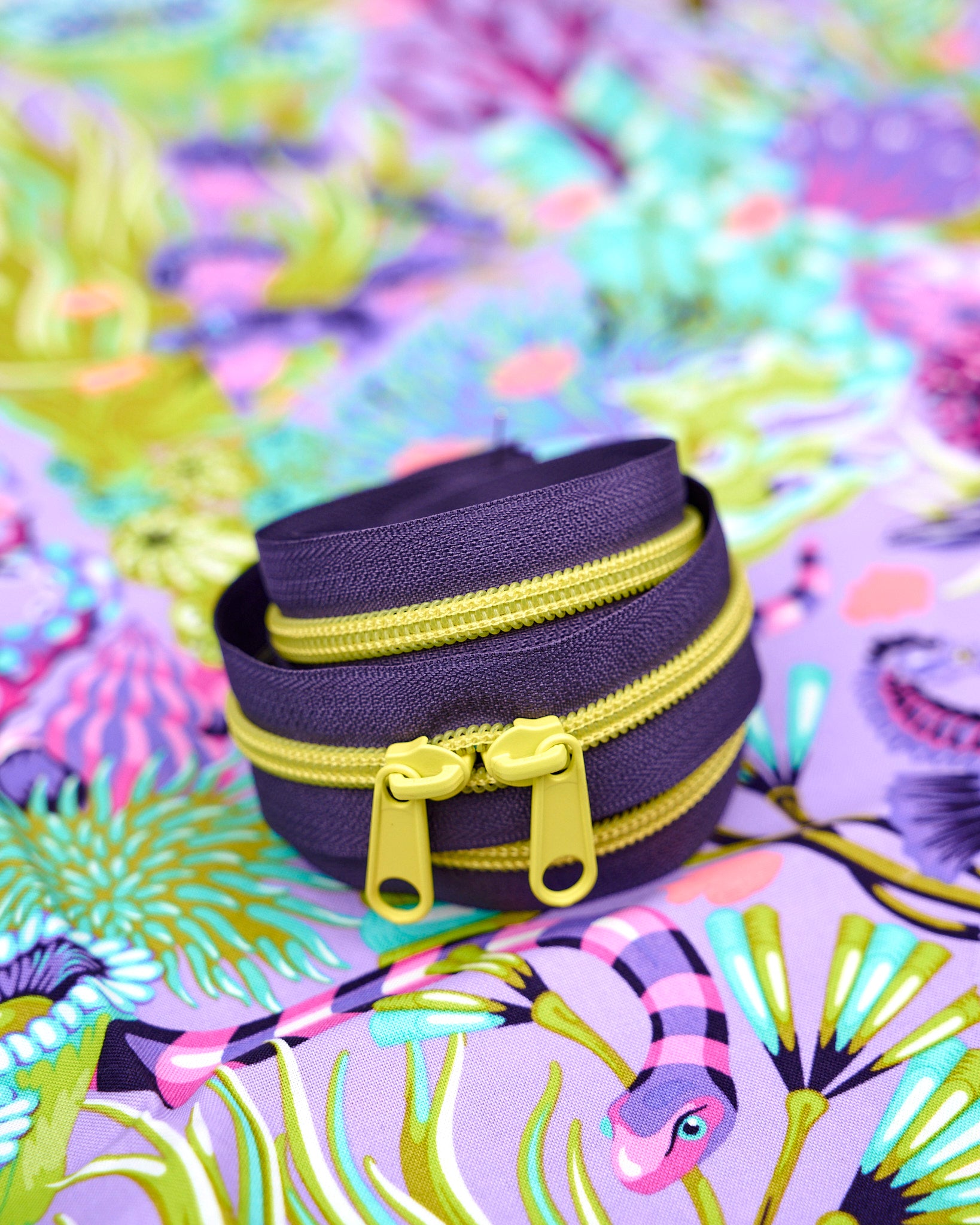 Electric Grape - 40" Handbag Zipper - Renaissance Ribbons