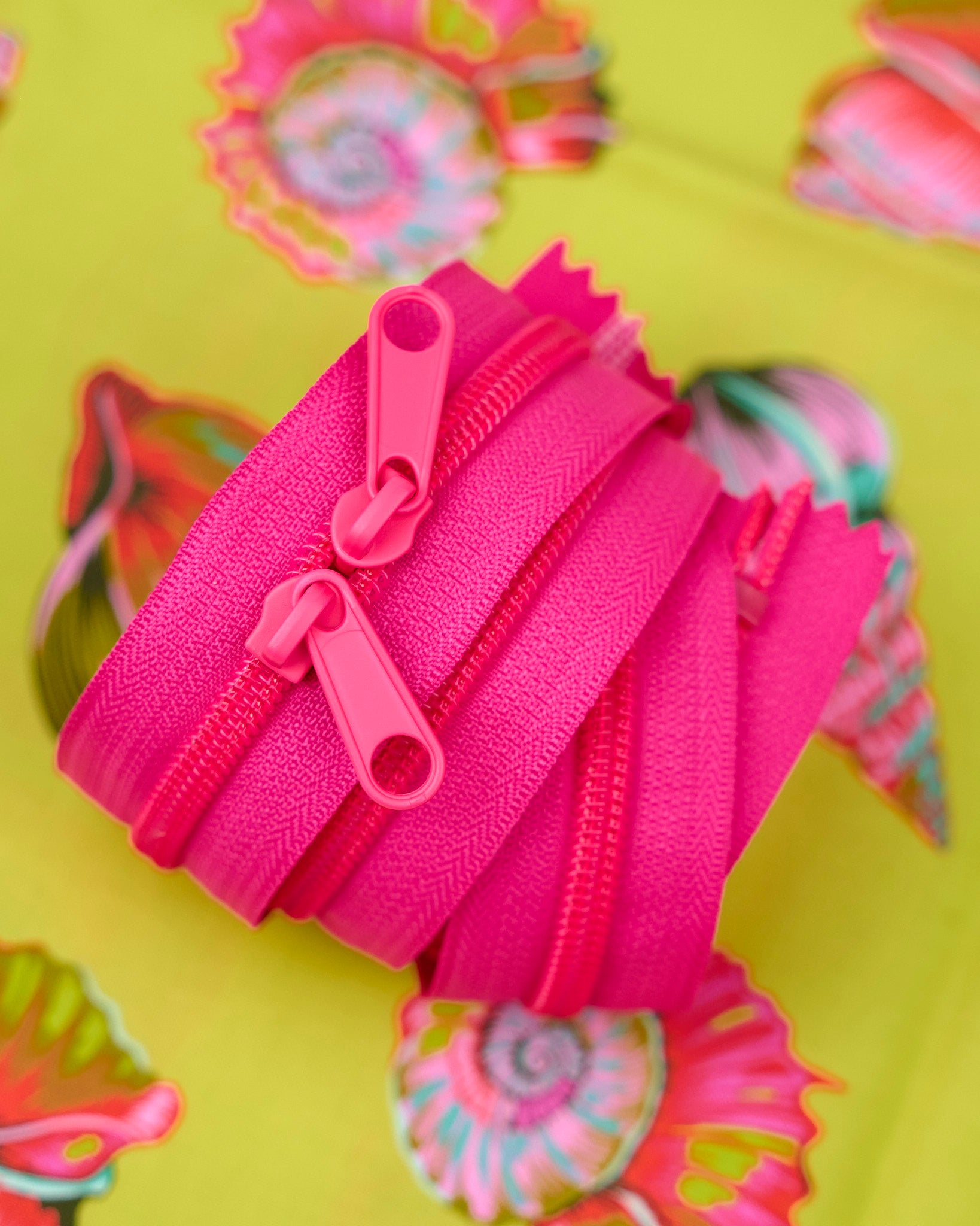 Sugar Rush - 40" Handbag Zipper - Renaissance Ribbons
