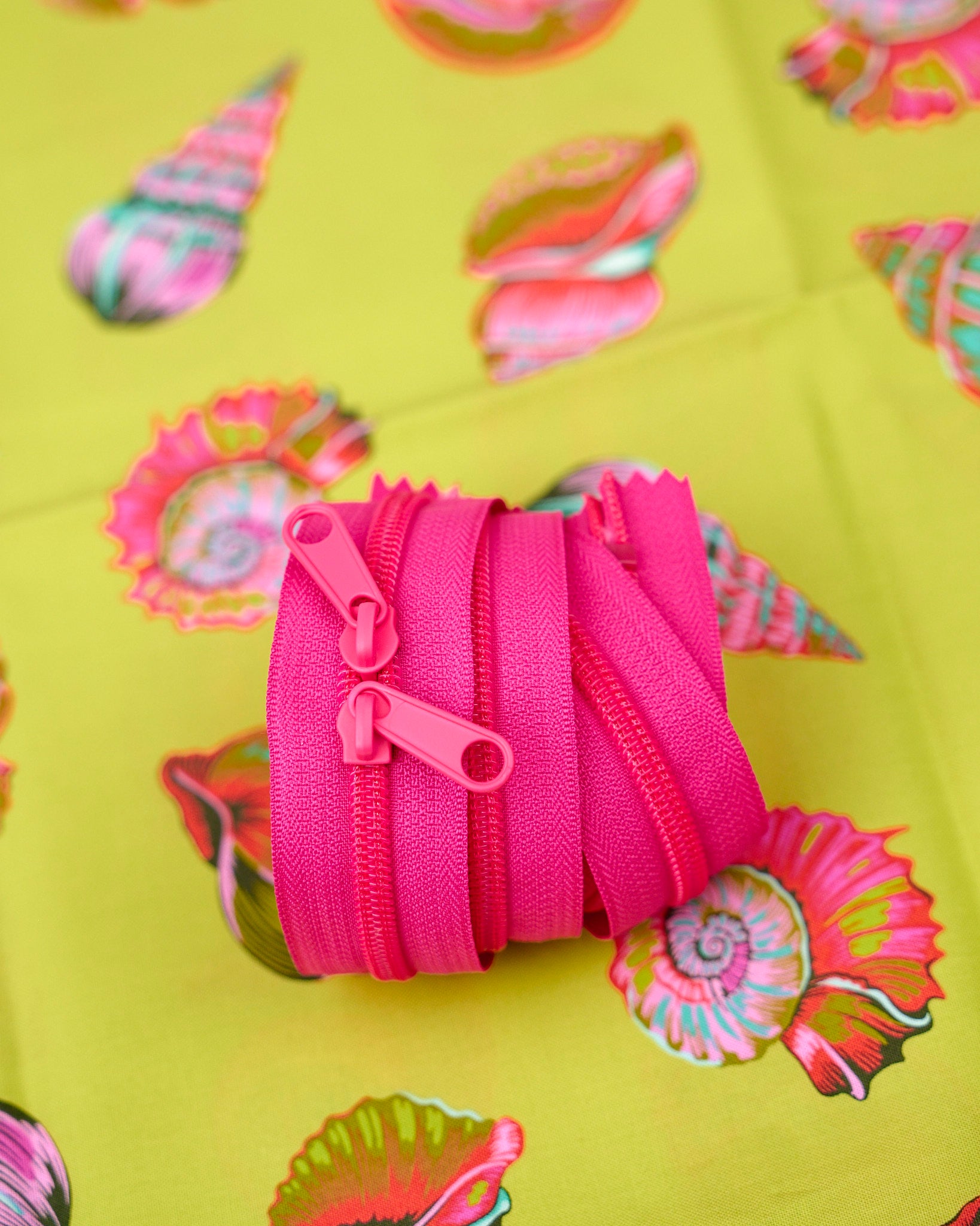 Sugar Rush - 40" Handbag Zipper - Renaissance Ribbons
