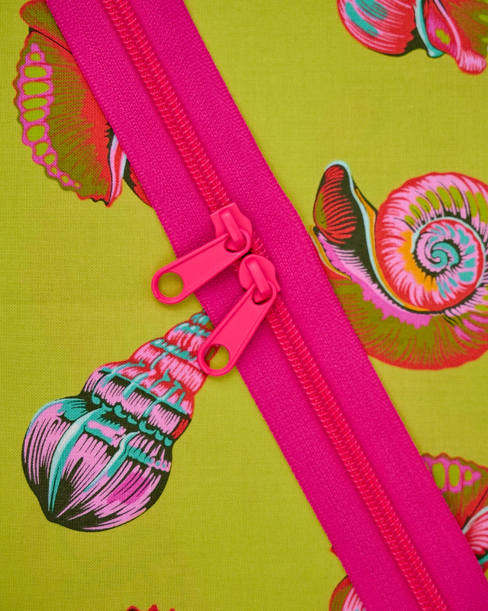 Sugar Rush - 40" Handbag Zipper - Renaissance Ribbons