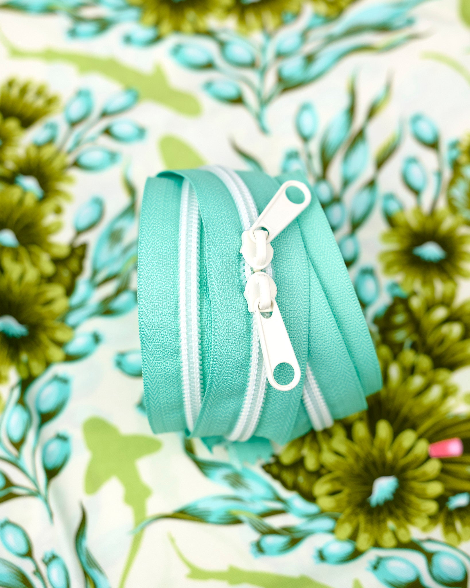 Beach Glass - 40" Handbag Zipper - Renaissance Ribbons