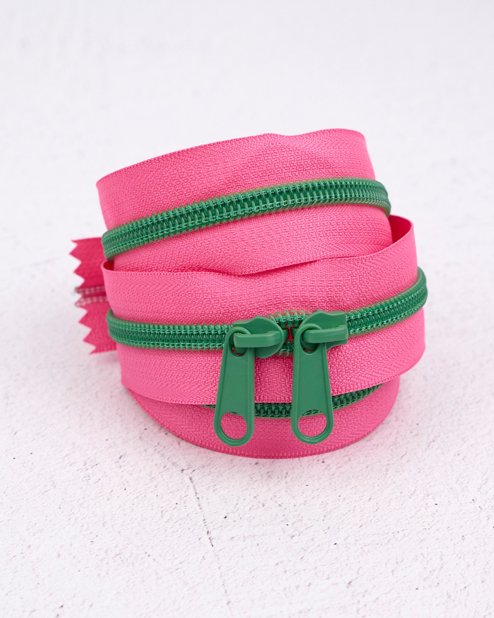 Dragonfruit - 40" Handbag Zipper - Renaissance Ribbons