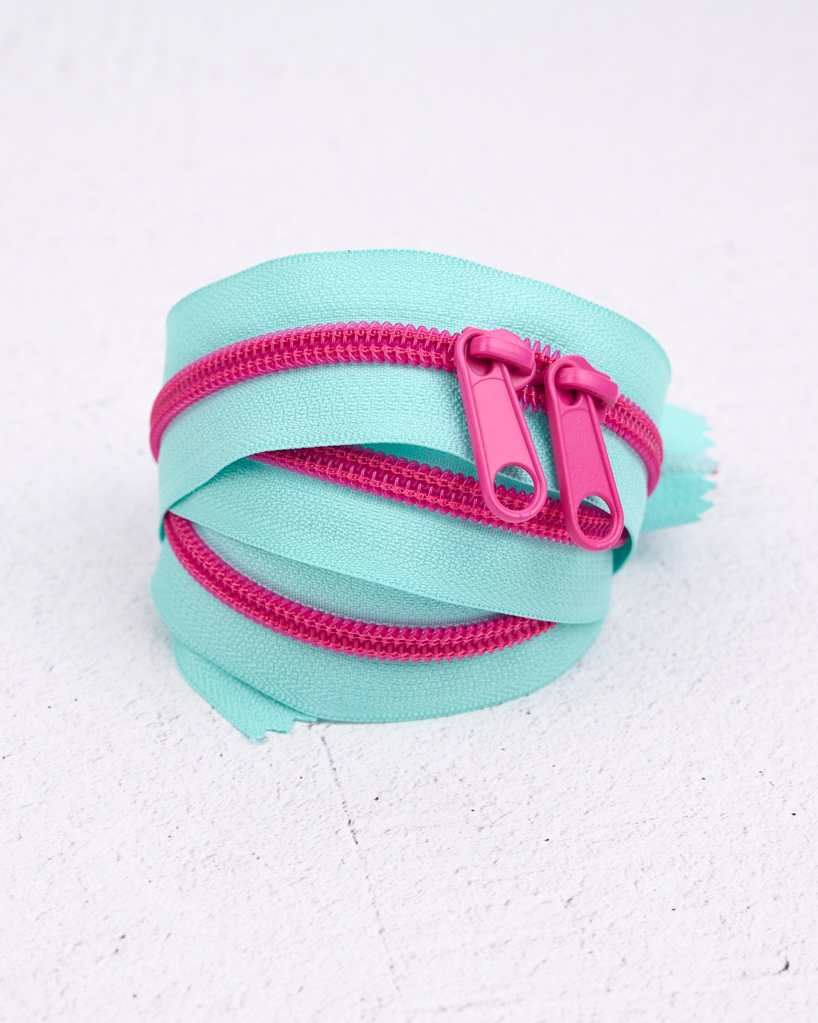 Poolside - 40" Handbag Zipper - Renaissance Ribbons