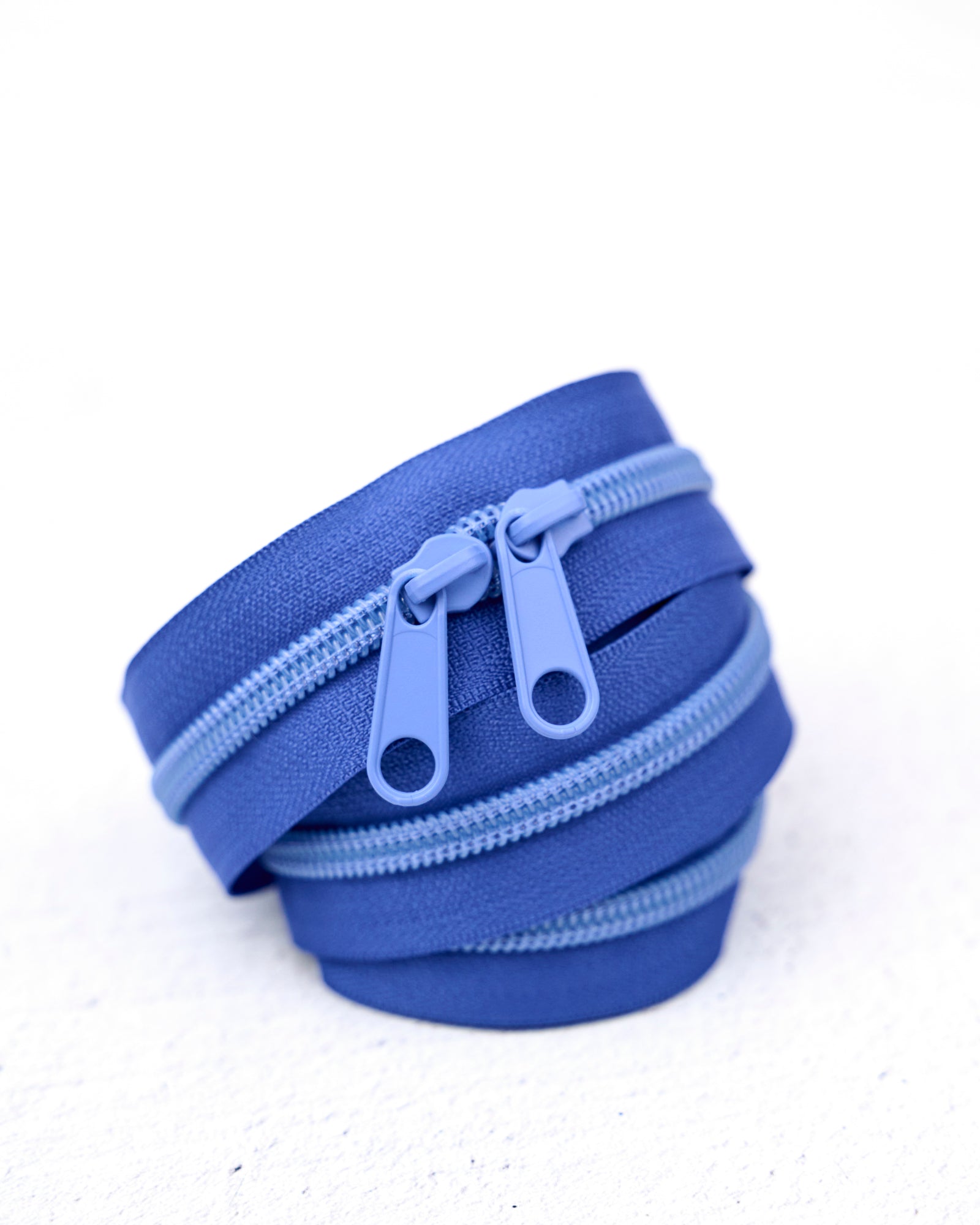 Blue Bolt - 40" Handbag Zipper - Renaissance Ribbons