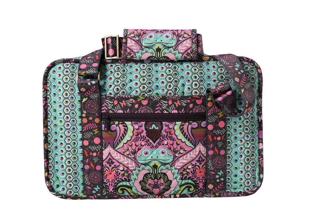 PRE-ORDER MAY 2026 - Stitcher's Suitcase - By Annie