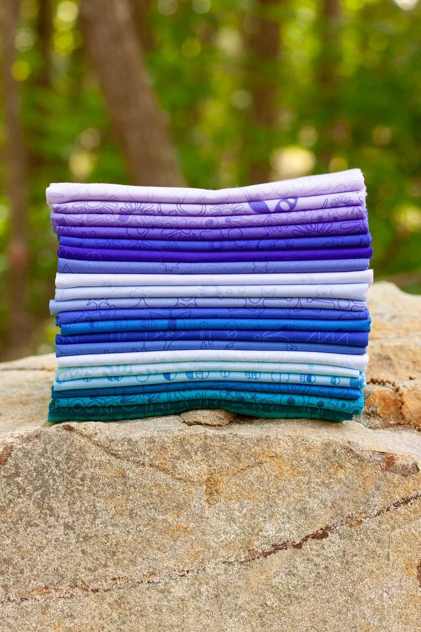 PRE ORDER OCTOBER 2026 - Color Camp Dusk Fat Quarter Bundle - Alison Glass